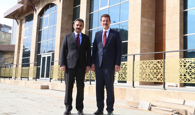 ÇORUM BELEDİYE BAŞKANI MUZAFFER KÜLCÜ, İLKADIM’IN ÖRNEK PROJELERİNİ MERCEK ALTINA ALDI. (İHA/SAMSUN-İHA)