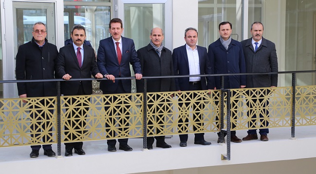 ÇORUM BELEDİYE BAŞKANI MUZAFFER KÜLCÜ, İLKADIM’IN ÖRNEK PROJELERİNİ MERCEK ALTINA ALDI. (İHA/SAMSUN-İHA)