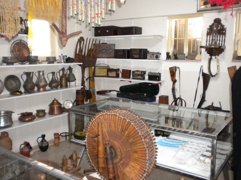 ÇORUMLU EMEKLİ ÖĞRETMEN MÜZE EVİNİ TANITTI
