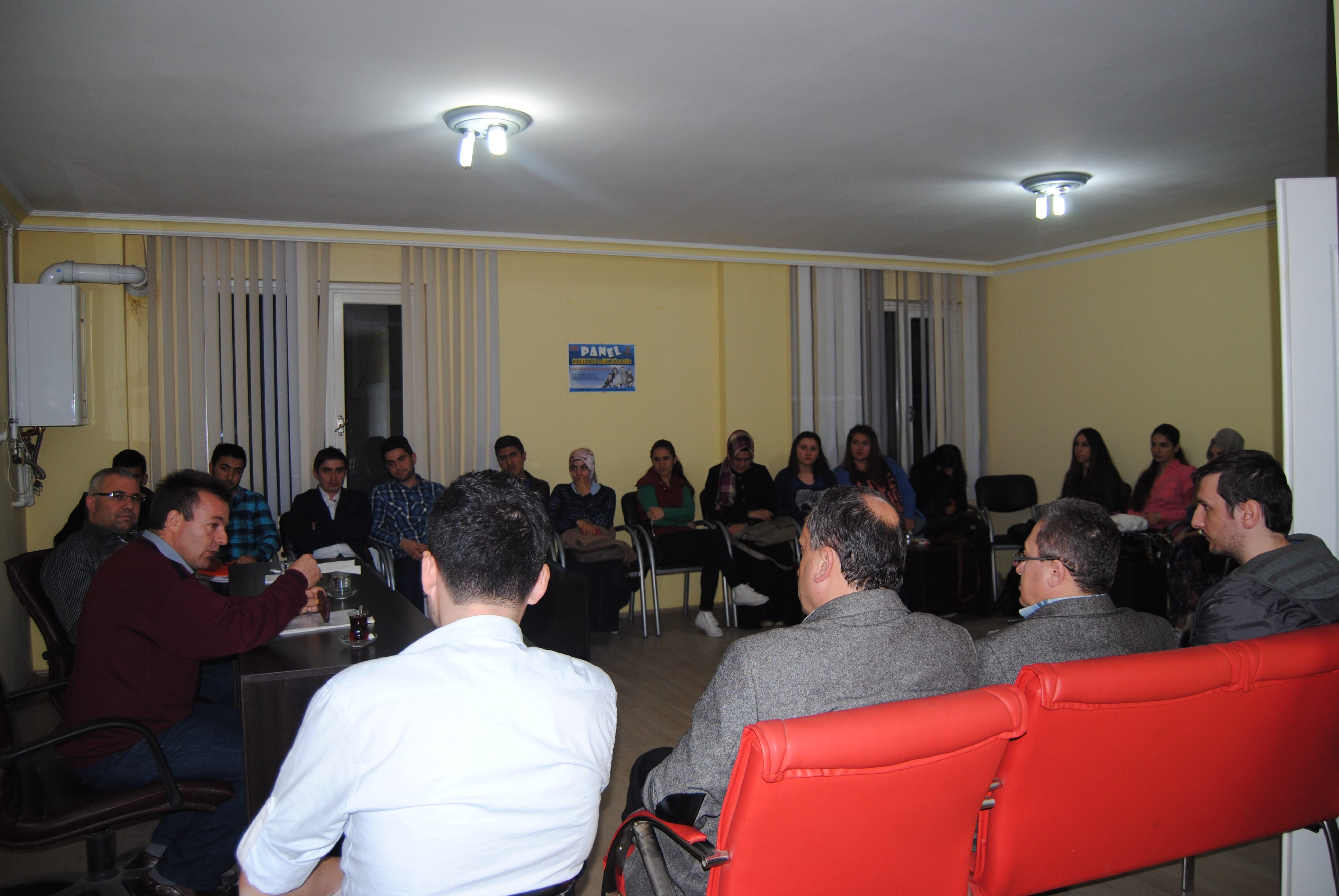 ABD-İSRAİL İLİŞKİLERİ TARTIŞILDI