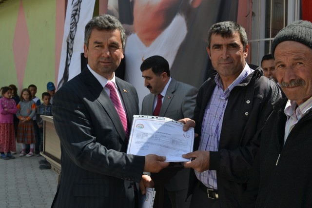 İSKİLİP’TE CEVİZ YETİŞTİRİCİLERE SERTİFİKALARI VERİLDİ