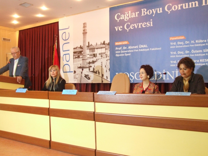‘ÇAĞLAR BOYU ÇORUM VE ÇEVRESİ’ PANELİNE YOĞUN İLGİ