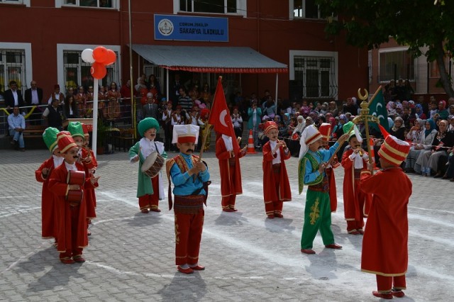 İSKİLİP’TE 23 NİSAN KUTLAMALARI RENKLİ GEÇTİ