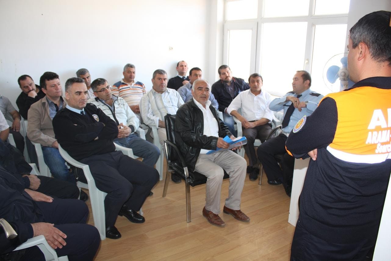 EMNİYET PERSONELİNE SİVİL SAVUNMA EĞİTİMİ