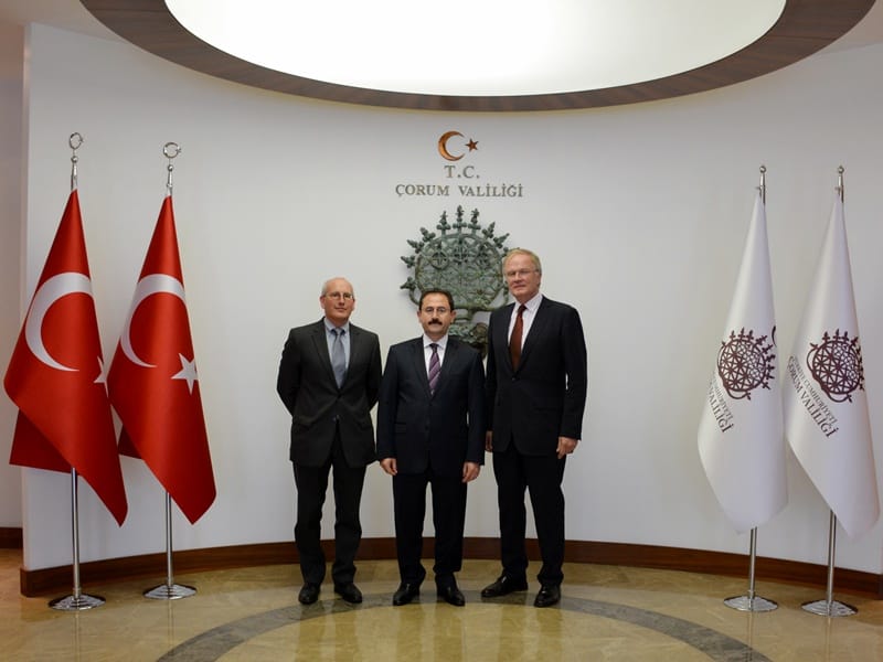 BÜYÜKELÇİ VALİ BAŞKÖY’Ü ZİYARET ETTİ