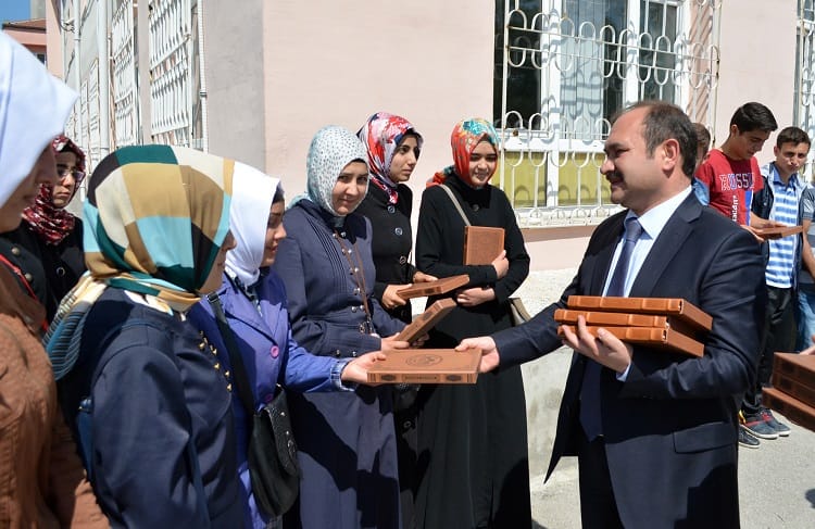 LİSE SON SINIF ÖĞRENCİLERİNE HATIRA DEFTERİ