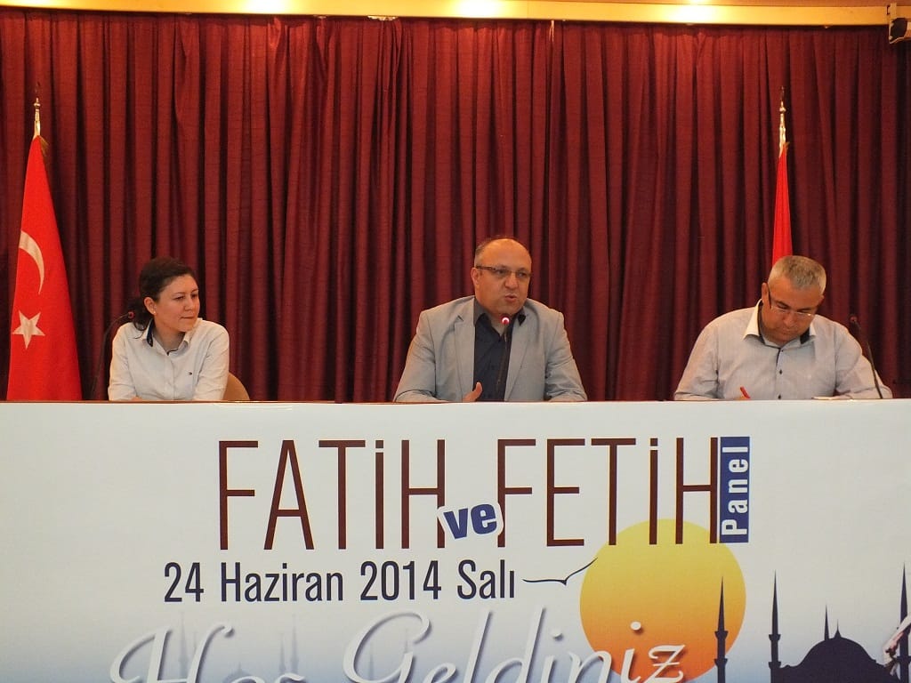 ÇORUM’DA ‘FETİH VE FATİH’ KONULU PANEL