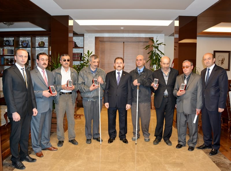 ‘GÖREN GÖZ’ CİHAZLARININ DAĞITIMINA BAŞLANDI