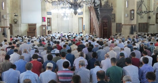 ÇORUM’DA CAMİLER DOLDU TAŞTI
