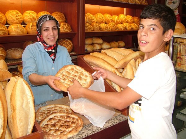 ÇORUM’UN BU İLÇESİNDE RAMAZAN PİDESİ 1 TL