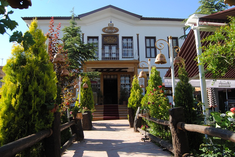 TARİHİ KONAK HİZMETE AÇILDI