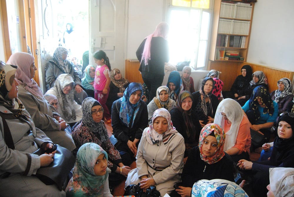 KADINLAR HATİM İNDİRDİ, DUA ETTİ