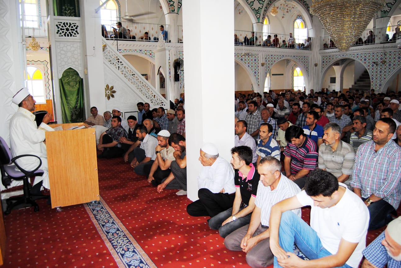 MERHUM ESNAFLAR İÇİN MEVLİT OKUTULDU