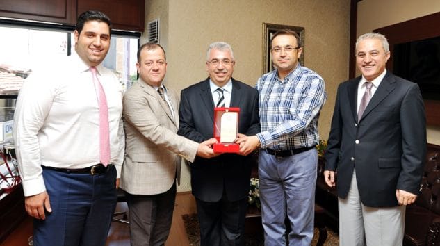 AHLATCI’YA ÇORUM ADINA TEŞEKKÜR PLAKETİ