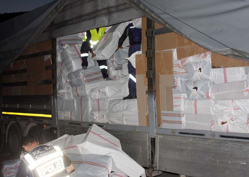 ÇORUM’DA 26 BİN PAKET KAÇAK SİGARA YAKALANDI