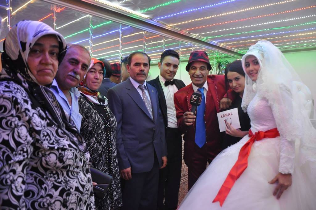 YUNUS BÜLBÜL DÜĞÜNE RENK KATTI