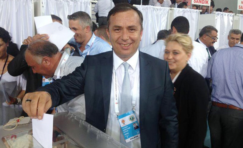 CEYLAN, BÜYÜK KONGREDE OY KULLANDI