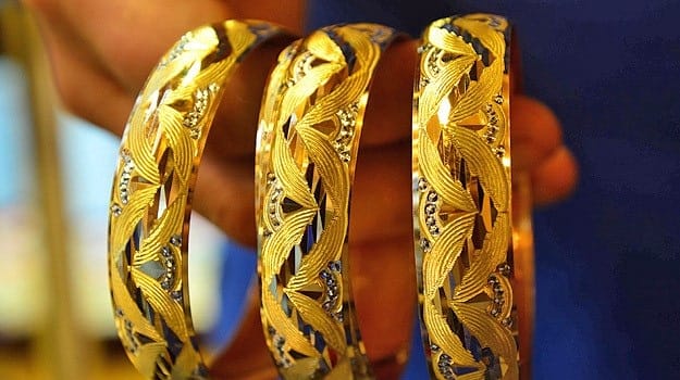 EVDEKİ 18 BİLEZİĞİ HIRSIZ AFFETMEDİ