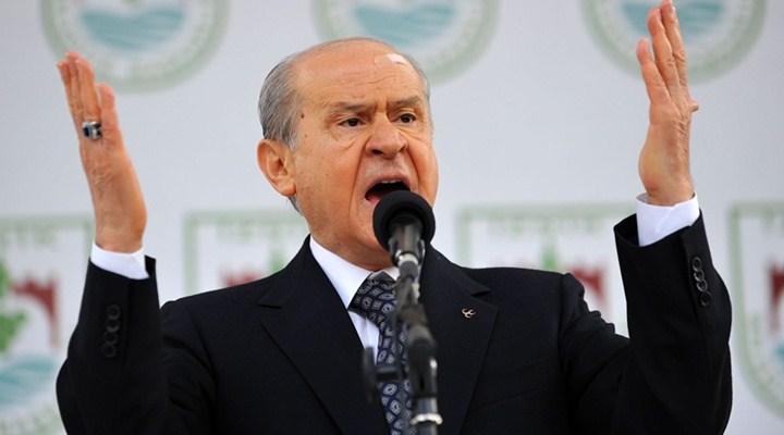 SİNİRLENDİ O İLÇEYE GİTMEDİ