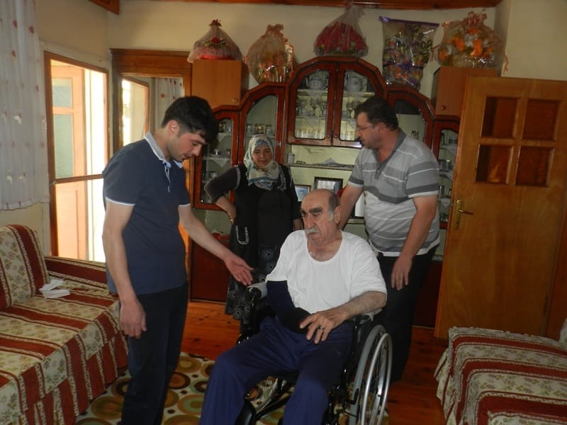 MAVİ KAPAKLAR 2 ENGELLİYE UMUT OLDU