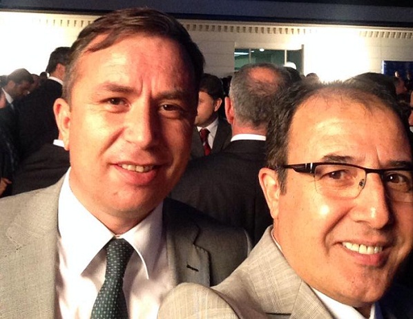 SELFİE MODASINA ONLARDA UYDU