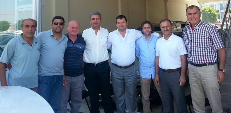 CHP’Lİ VEKİLDEN OTO GALERİCİLERE ZİYARET