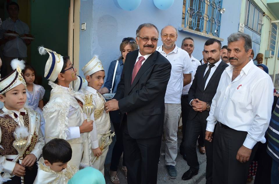 MHP İL BAŞKANI ÇOCUKLARA DESTEK OLDU