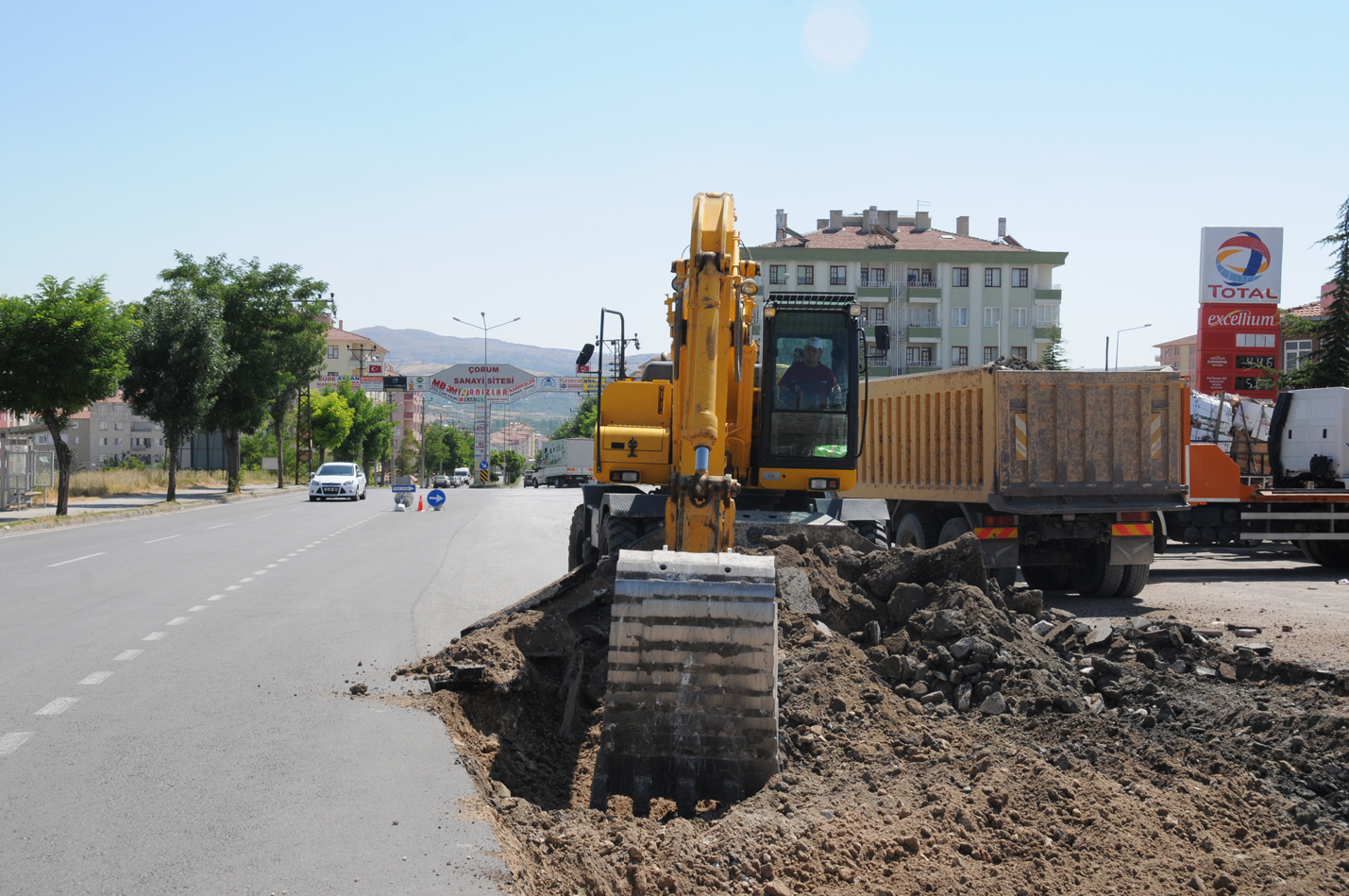 MİMAR SİNAN’DA ASFALT ÇALIŞMASI VAR