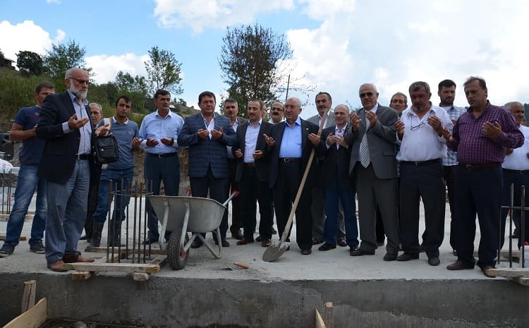 YILDIRIM DÜŞEN TARİHİ CAMİ YENİDEN YAPILIYOR