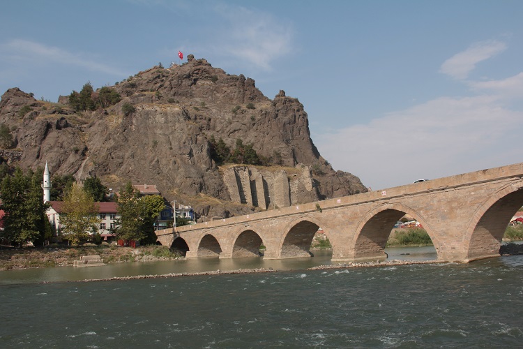 OSMANCIK KALESİNİN RESTORE İHALESİ YAPILDI