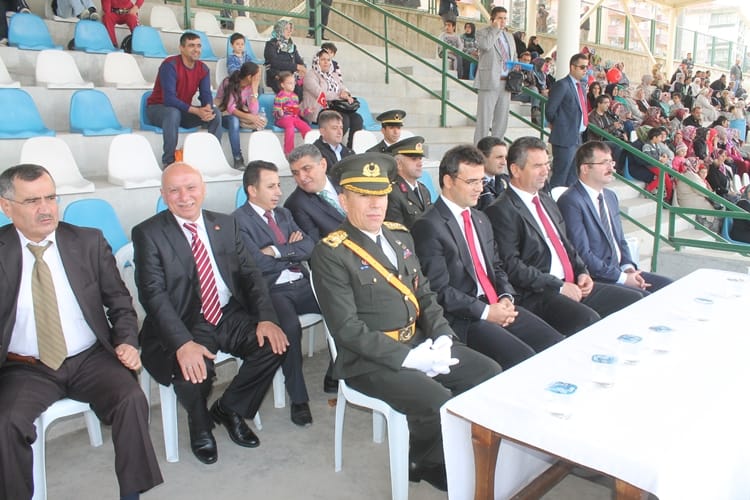 29 EKİM İSKİLİP’TE COŞKUYLA KUTLANDI