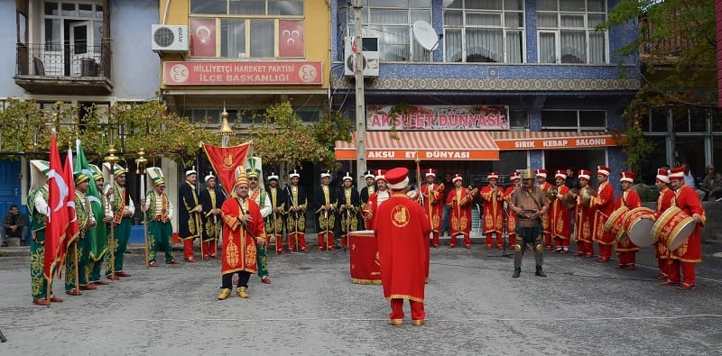 KARGI PANAYIRI MEHTERANLA BAŞLADI