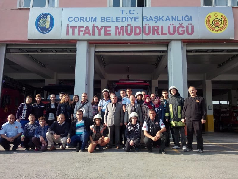 GENÇLİK MERKEZİNDEN İTFAİYECİLERE ZİYARET