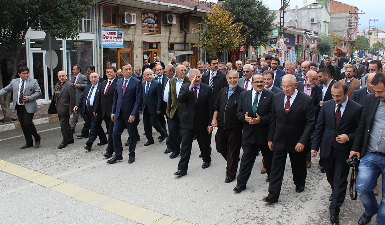 ESKİ BAKANLARDAN ÇORUM’A ÇIKARMA