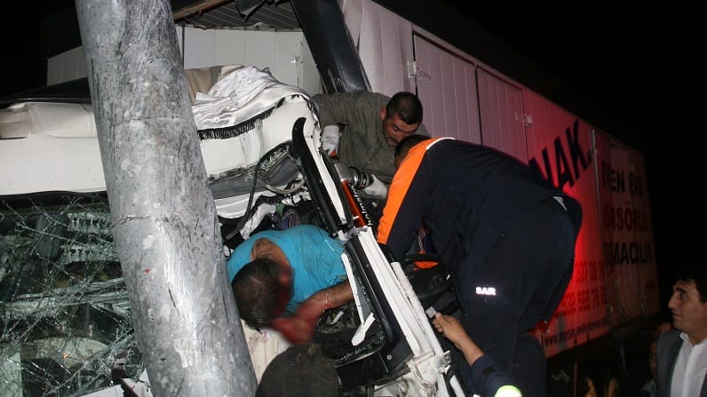 KAMYON ŞOFÖRÜNÜN ÖLÜM KALIM SAVAŞI