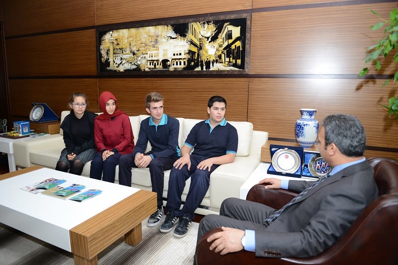 ‘GENÇ OKUR’DAN BAŞKAN KÜLCÜ’YE ZİYARET