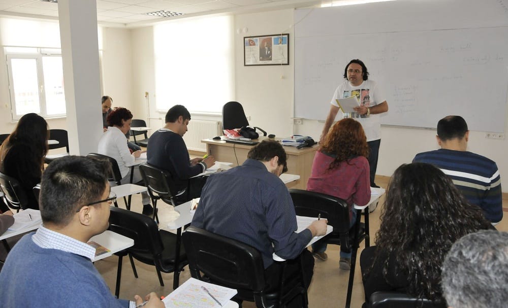 ÖĞRETMENLER KURS ÜCRETİNDEN ŞİKAYETÇİ