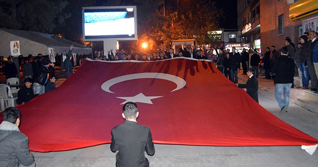 ÜLKÜCÜLER BAŞBUĞ İÇİN YÜRÜDÜ