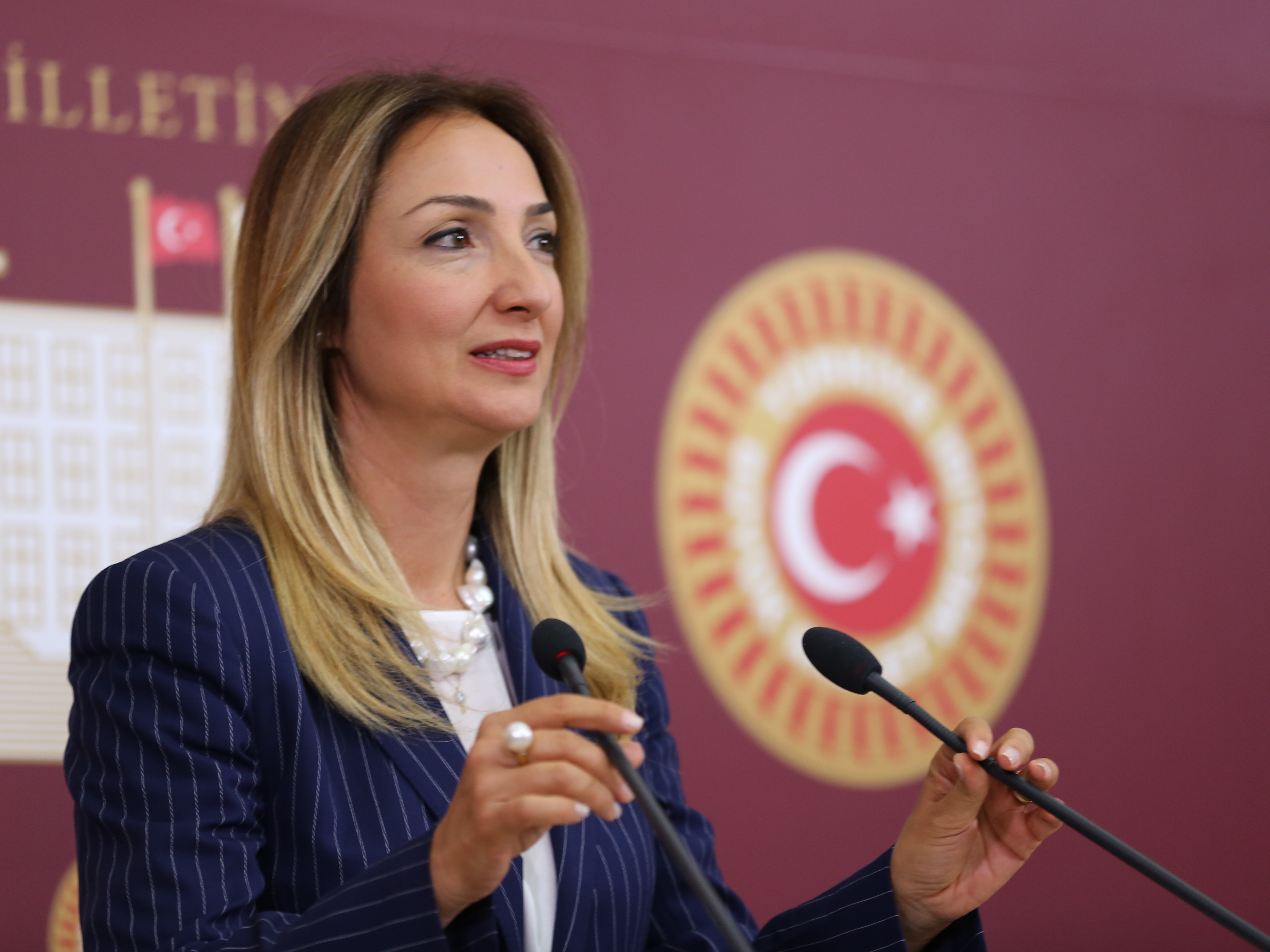 AYLİN NAZLIAKA ÇORUM’A GELİYOR