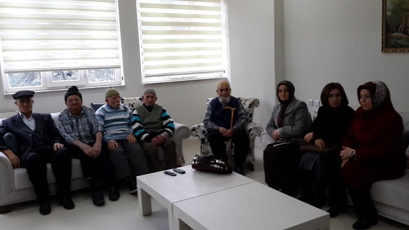 AKTİF EĞİTİM-SEN’DEN HUZUREVİNE ZİYARET