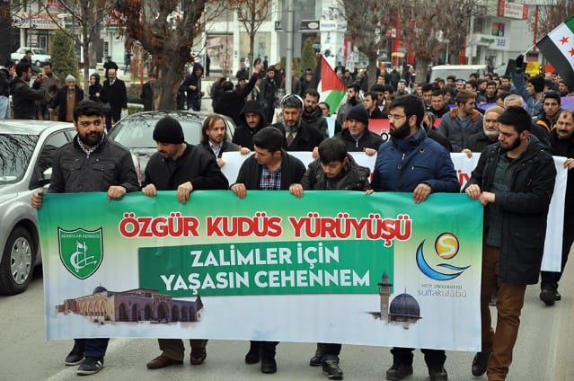 ÖZGÜR KUDÜS İÇİN YÜRÜDÜLER