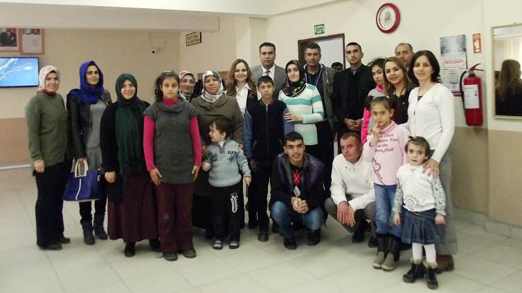 AK KADINLARDAN ÖZEL ÖĞRENCİLERE ZİYARET