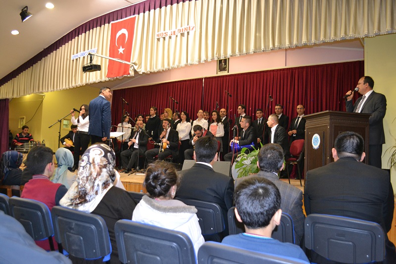 BELEDİYE KOROSUNDAN İSKİLİPGÜCÜ’NE KONSER