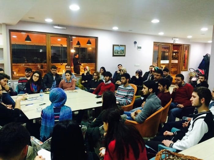 GBİ’DE İSLAMCILIK VE MUHAFAZAKARLIK KONUŞULDU