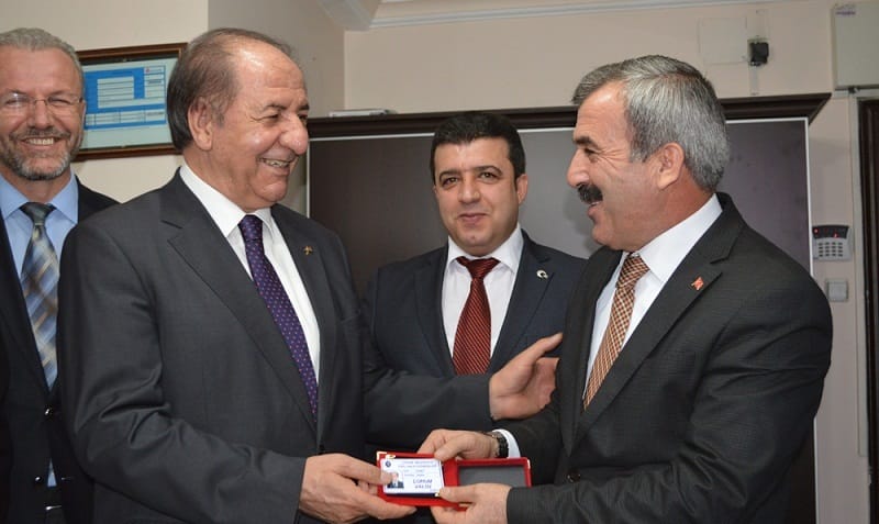 ÇORUM VALİSİNE OTOBÜS KARTI