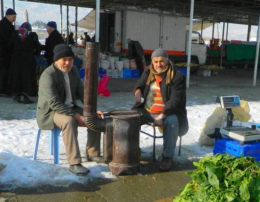 VATANDAŞ PAZARA SOBA KURDU