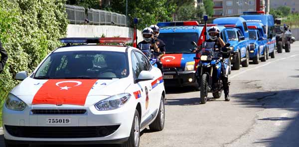 JANDARMAYA YENİ ARAÇLAR GELDİ