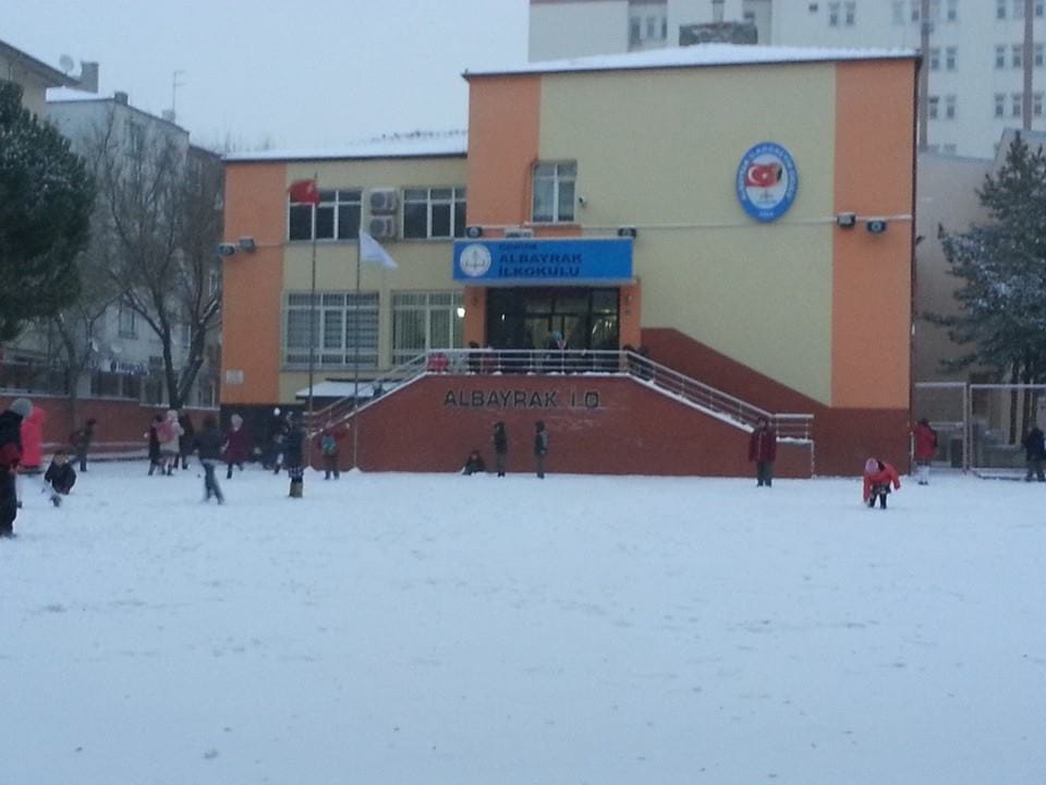 ÇORUM’DA KAR TATİLİ 1 GÜN DAHA UZATILDI