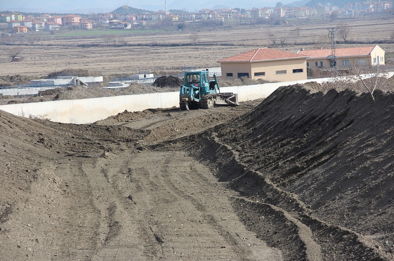 OSMANCIK’TA DERELER ISLAH EDİLİYOR