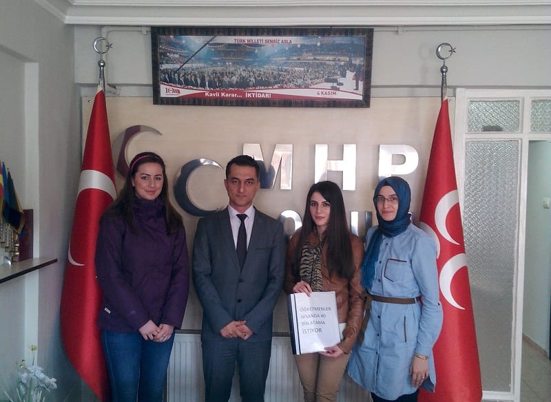 ATANAMAYAN ÖĞRETMENLERİN YANINDAYIZ